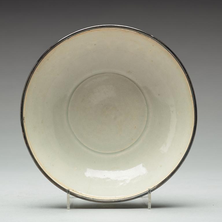 A flower shaped bowl, Song dynasty (960-1279).