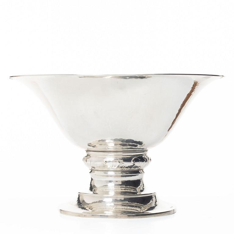 A Swedish silver bowl, mark of BH Edlunds Silverfabrik, Stockholm 1926.