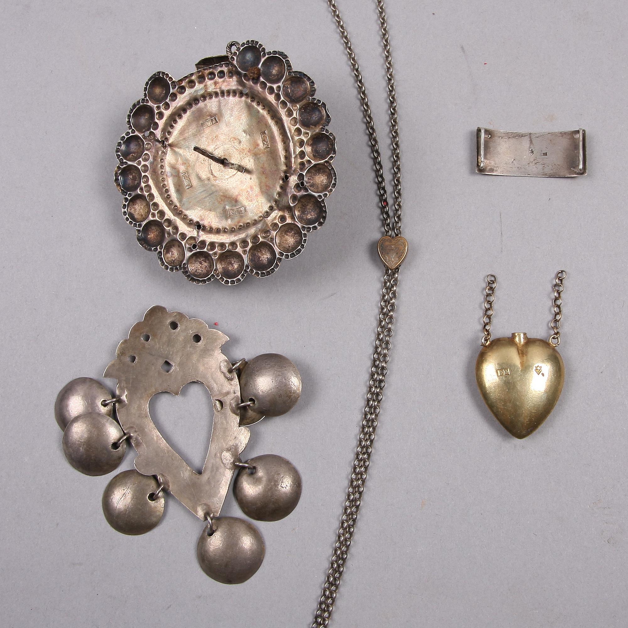 SMYCKEN, 5 st, silver, allmoge, 1800-tal.