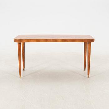 Svante Skogh, coffee table, Swedish Modern, Förenade Möbelfabrikerna, Linköping, 1940s.