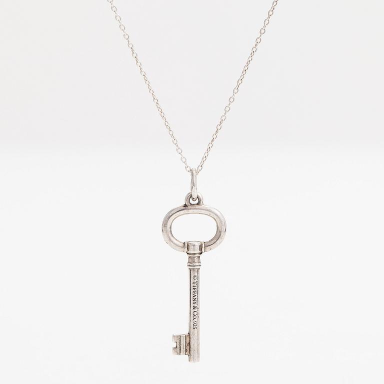 Tiffany & Co, A sterlingsilver pendant with chain.