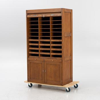 An archive cabinet, fmid/irst half of the 20th century.