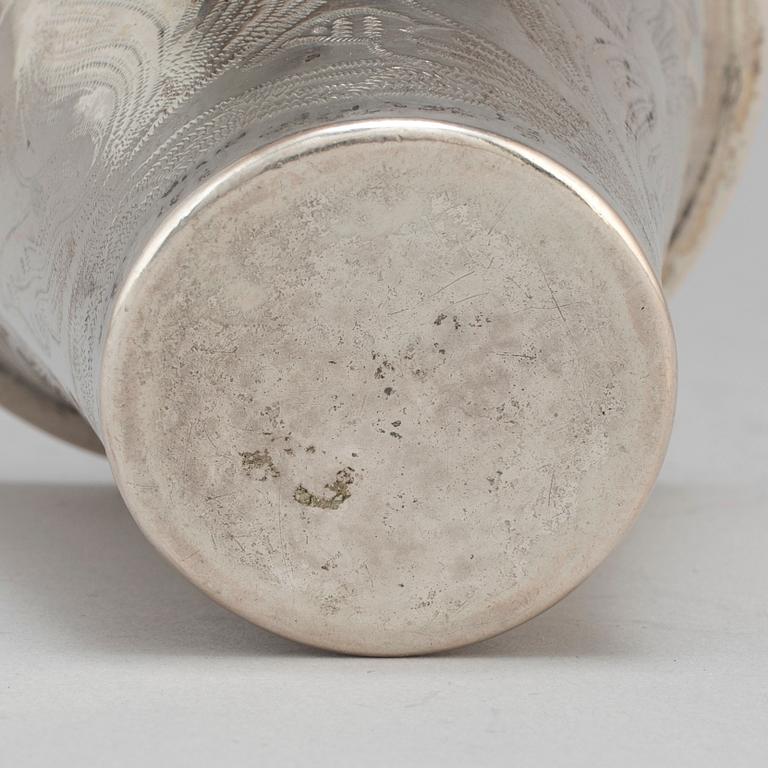 Bägare, silver, ostämplad, sannolikt sk bönhasarbete, Sverige 1800-talets början.
