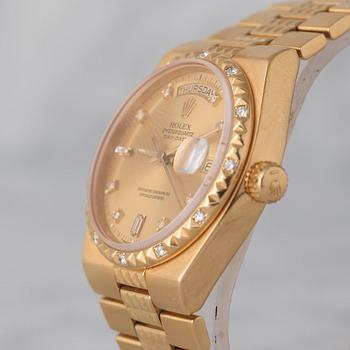 ROLEX, Oysterquartz, Day-Date, Chronometer, "Egyptian / Pyramide", armbandsur, 36 mm,