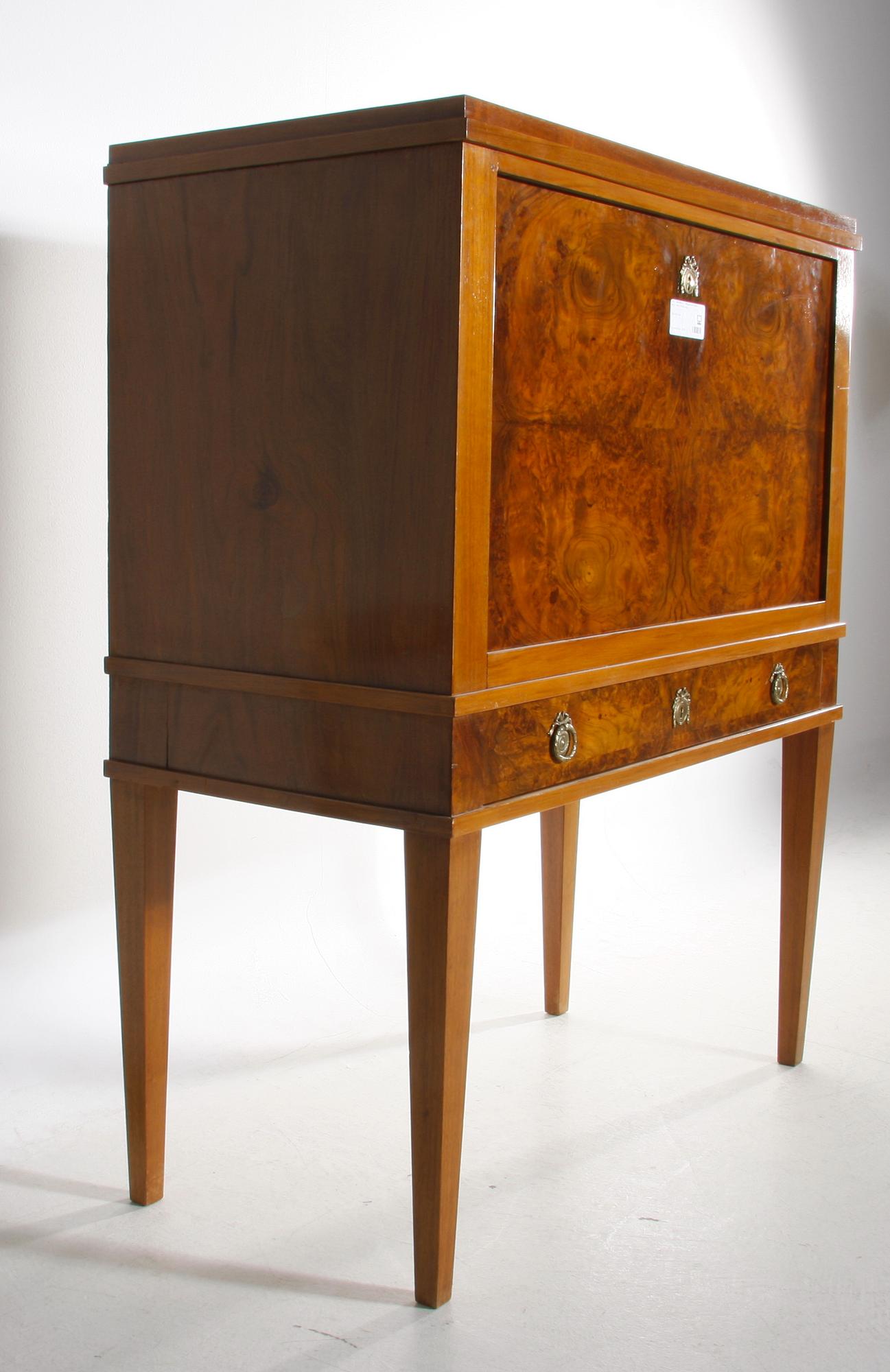 SEKRETÄR. Sengustaviansk stil 1800/1900-tal.