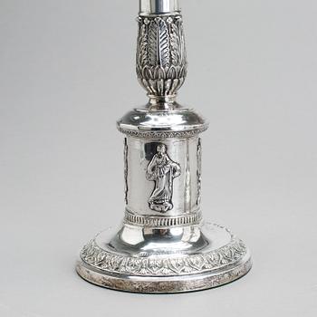 KANDELABRAR för fem ljus, ett par, Tyskland efter 1888, silver, empire-stil.