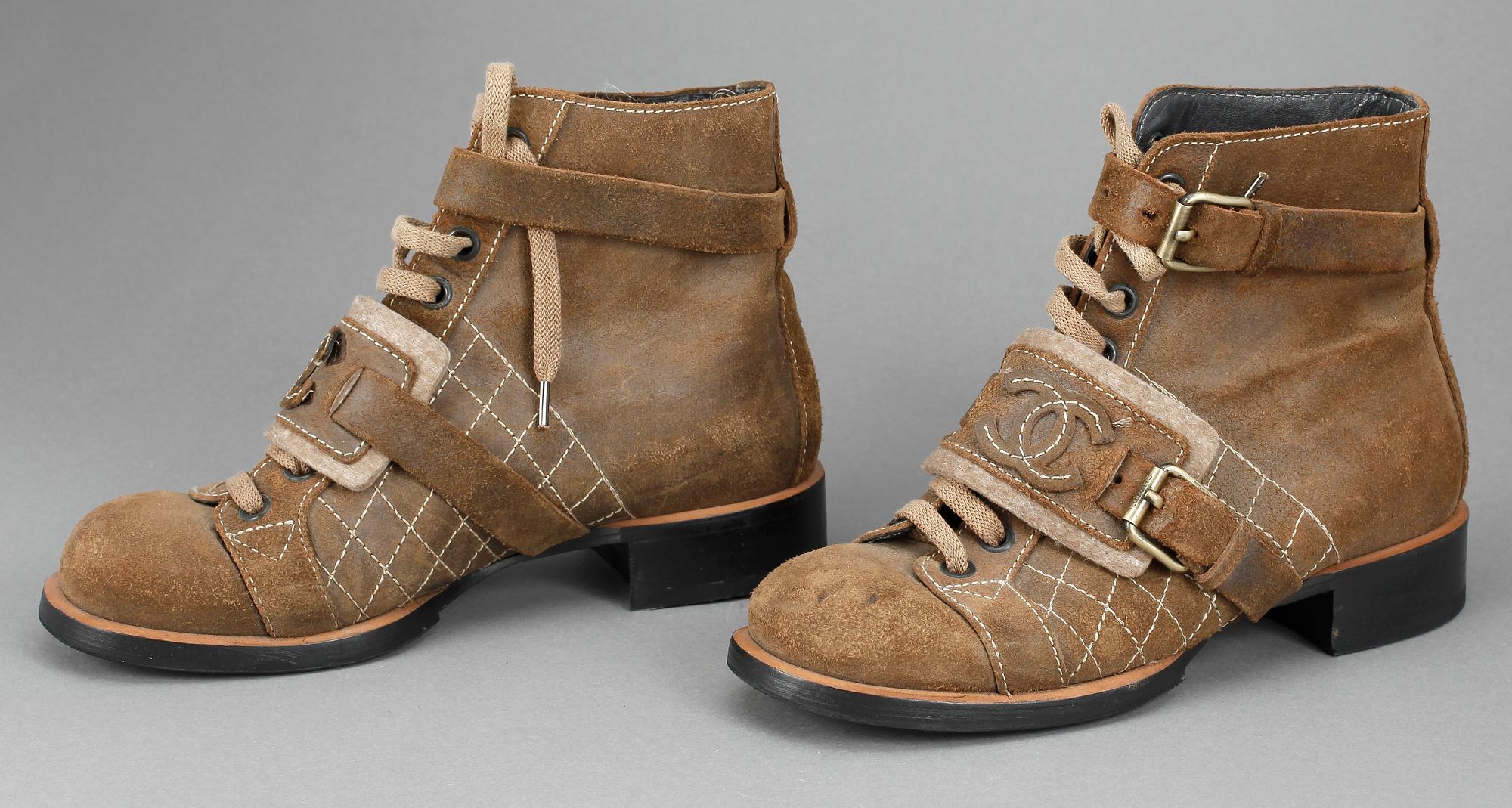 SKOR, Chanel.
