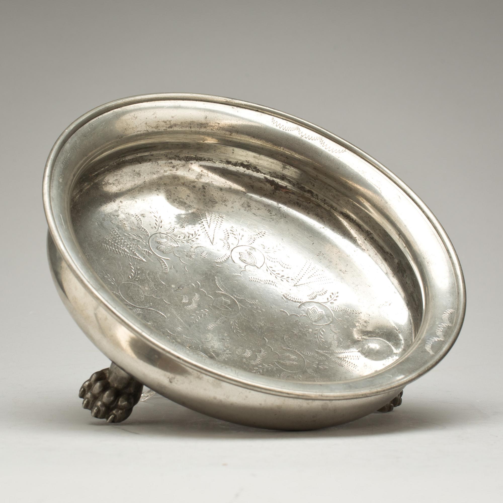 SKÅL, tenn. Ann Petrus för Firma Svenskt Tenn, Stockholm, 1944.