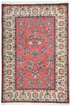 Matta, Sarouk, ca 242 x 165 cm.