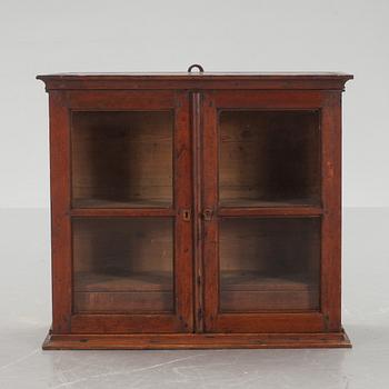 VÄGGSKÅP, 1800-tal.