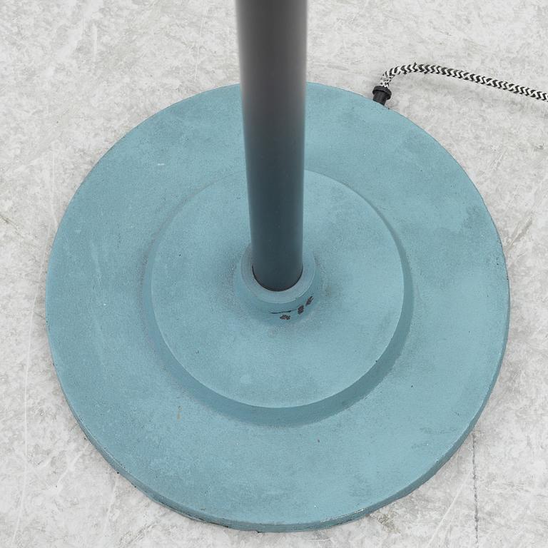 Golvlampa, industrimodell, 1900-tal.