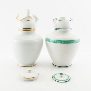 Teapots with lids, 2 pcs Bing & Grøndahl and Villeroy & Boch, first half of the 20th century, porcelain.