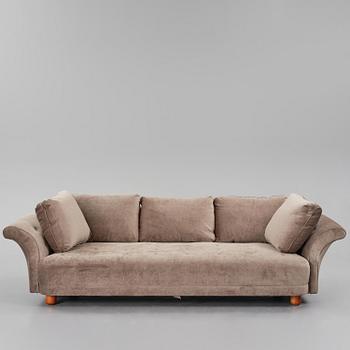 Josef Frank, a "Liljevalchs" sofa, Firma Svenskt Tenn.