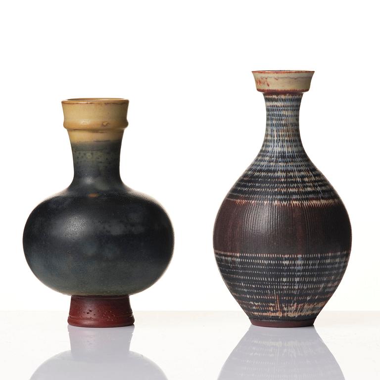 Wilhelm Kåge, a set of two Farsta stoneware vases and a bowl, Gustavsberg Studio 1950s.