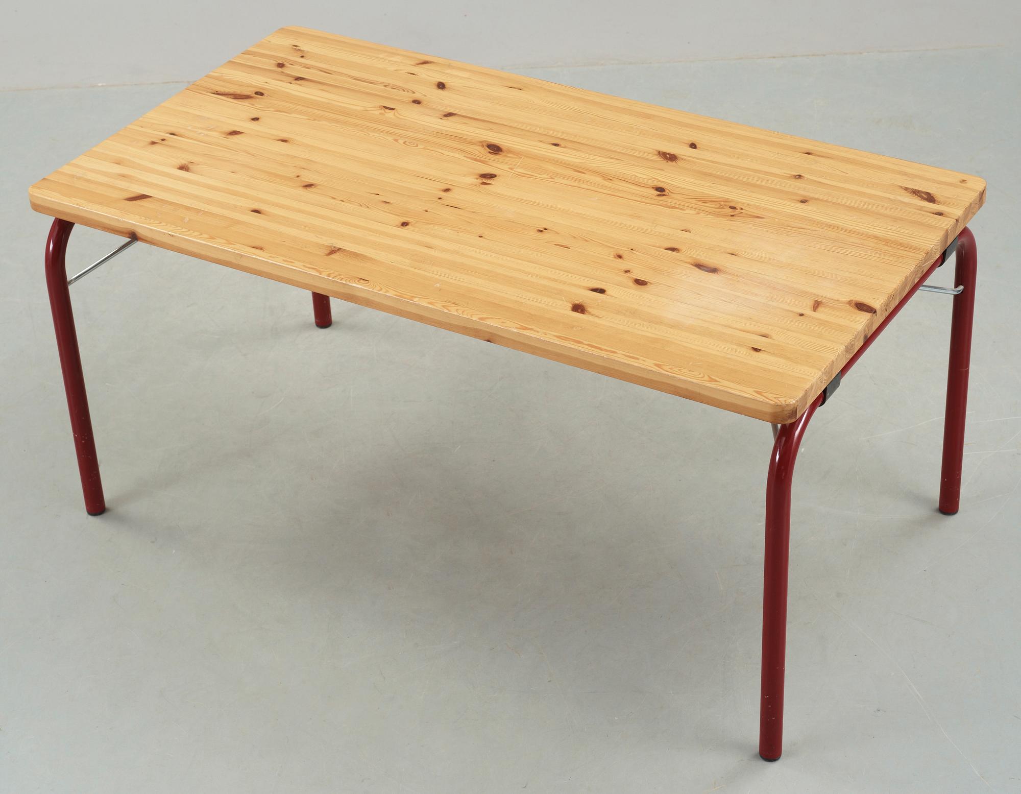SKRIVBORD, etikettmärkt Lammhults.