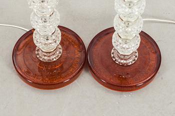 GOLVLAMPOR, 2 st  sannolikt Orrefors, 1900-tal.