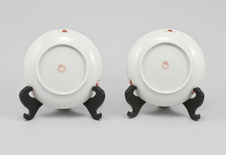 ASSIETTER, ett par, porslin, Kina, 1800/1900-tal.