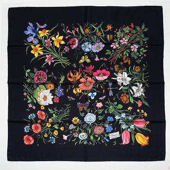 Gucci, scarf, "Flora".