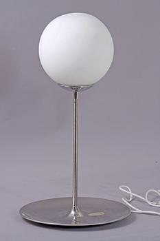 BORDSLAMPA, metall och glas, 1900-talets andra hälft.