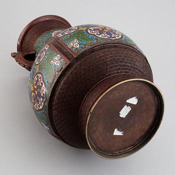 Vas, cloisonne, Kina, 1900-tal.