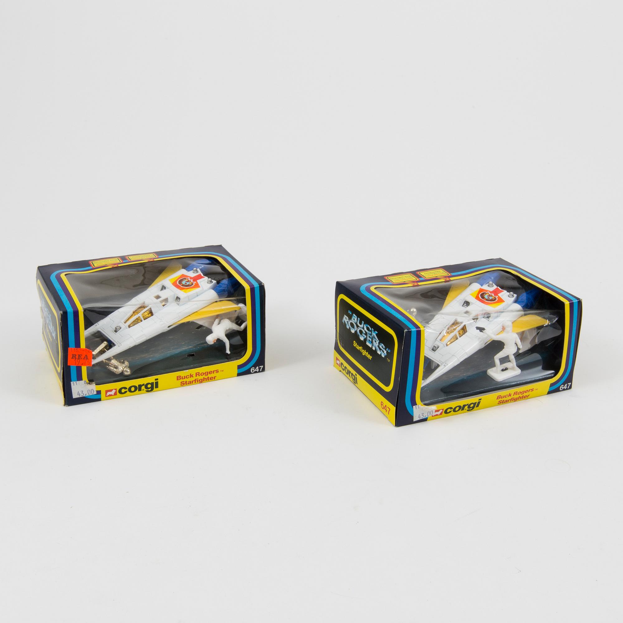 A lot of 4 Corgi Toys and Airfix Buck Rogers and Space 1999 space ships, England, 1970s.