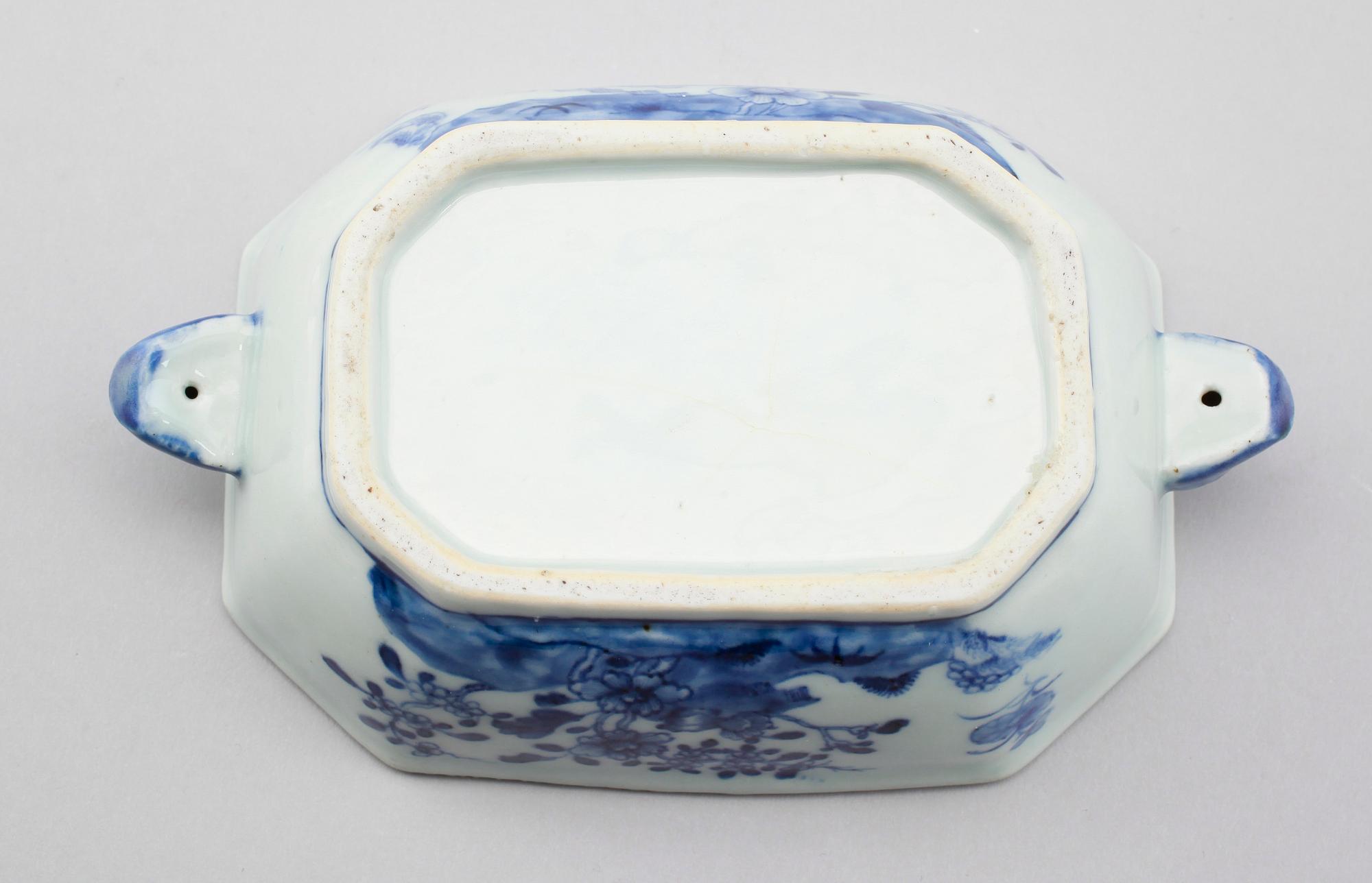 SMÖRASK, porslin, Kina, Qianlong 1736-1795.