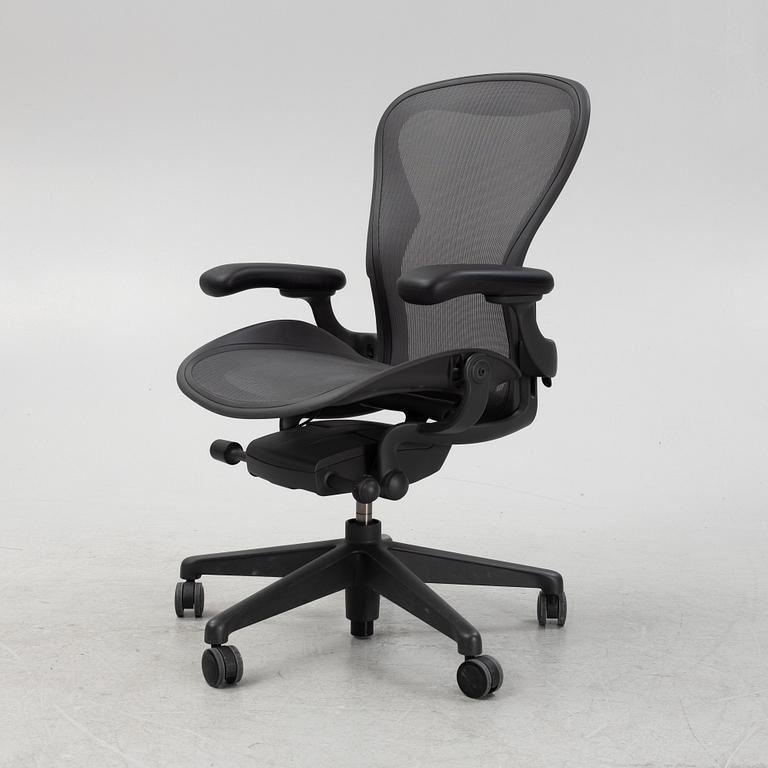 Don Chadwick/Bill Stump, skrivbordsstol, "Aeron", Herman Miller.