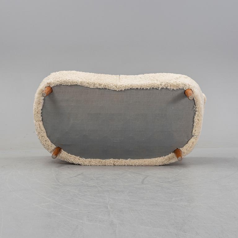 Carl Malmsten, soffa, "Festfolket", 1900-talets andra hälft.