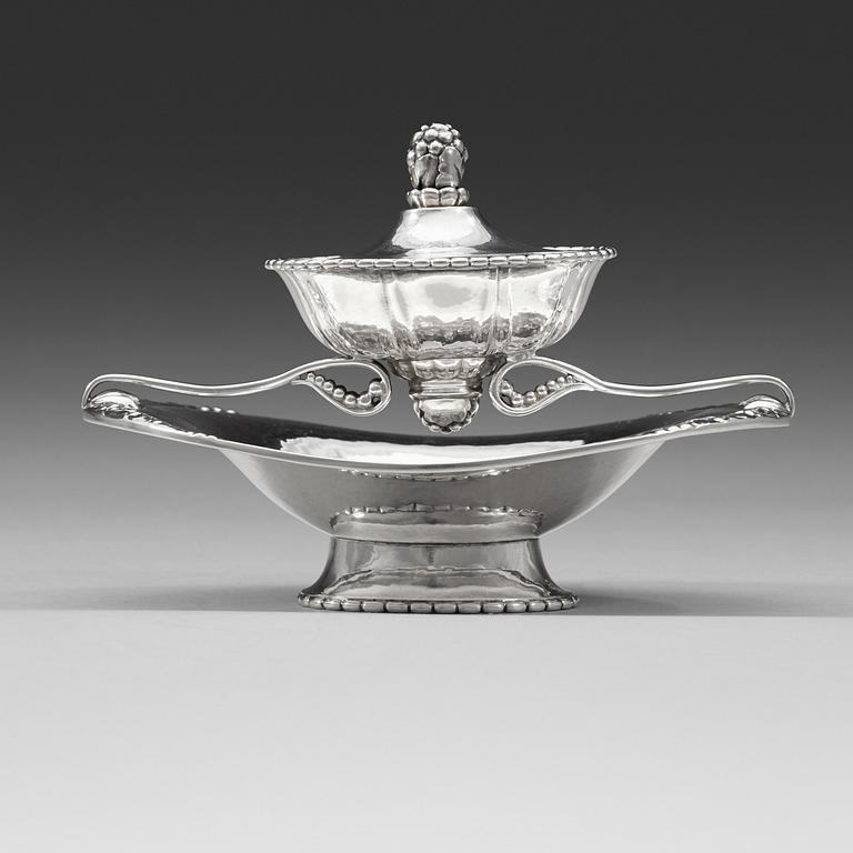 Georg Jensen, a bowl/dish, Copenhagen ca 1915-19, 830/1000 silver,