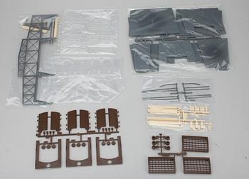 LOKOMOTIV, 2 st, TÅGVAGNAR samt DEPÅ, Märklin, Tyskland.