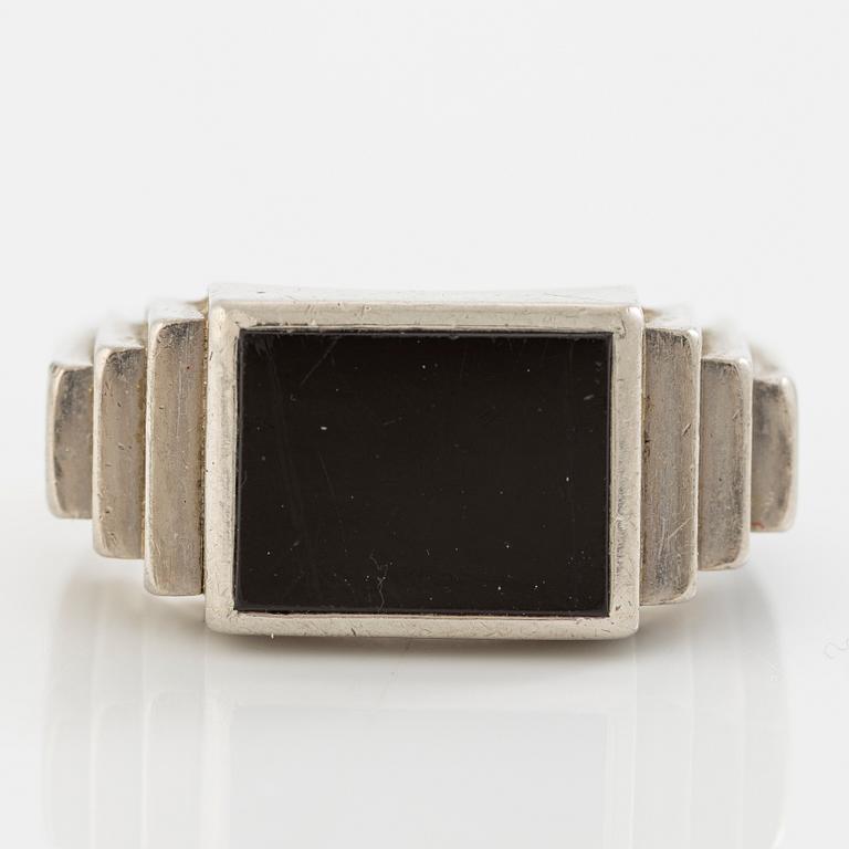 Ring, CG Hallberg, 18K white gold with black stone.