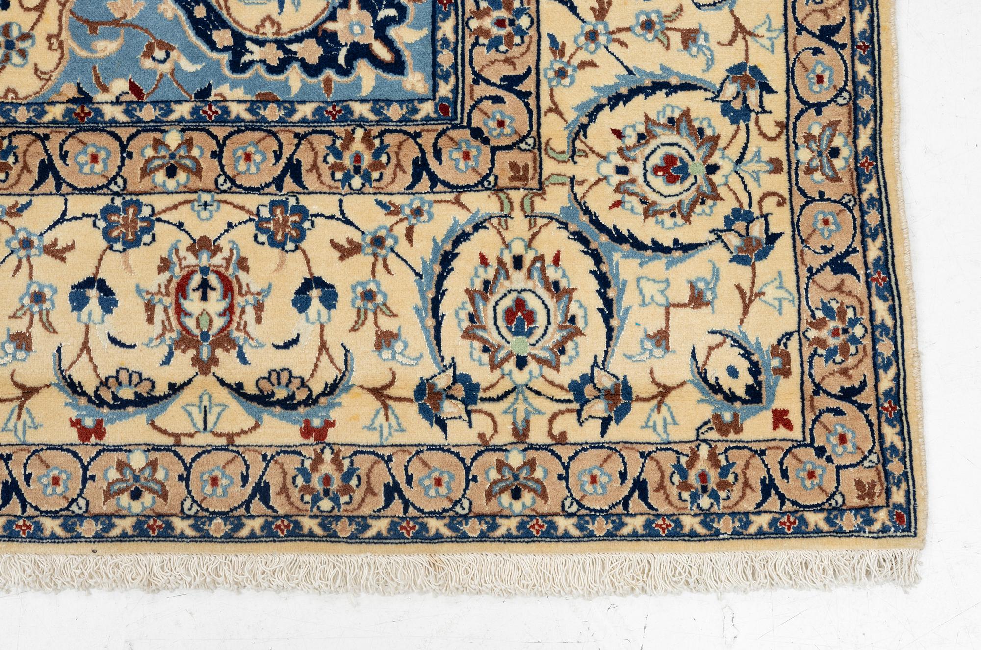 Rug, Nain, part silk, approx. 300 x 203 cm.