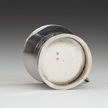 A French late 18th century cup, makers mark of Marie-Joseph-Gabriel Genu, Paris. Directoire.