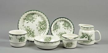 MATSERVIS, 124 delar, fältspatsporslin, "Gröna Anna",  Rörstrand.