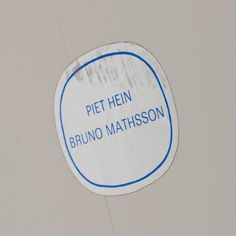 Bruno Mathsson & Piet Hein, a 'Supercirkel' dining table, Fritz Hansen, Denmark.