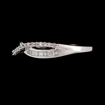 RING, 14 k vitguld, briljantslipade diamanter tot 0.25 ct.