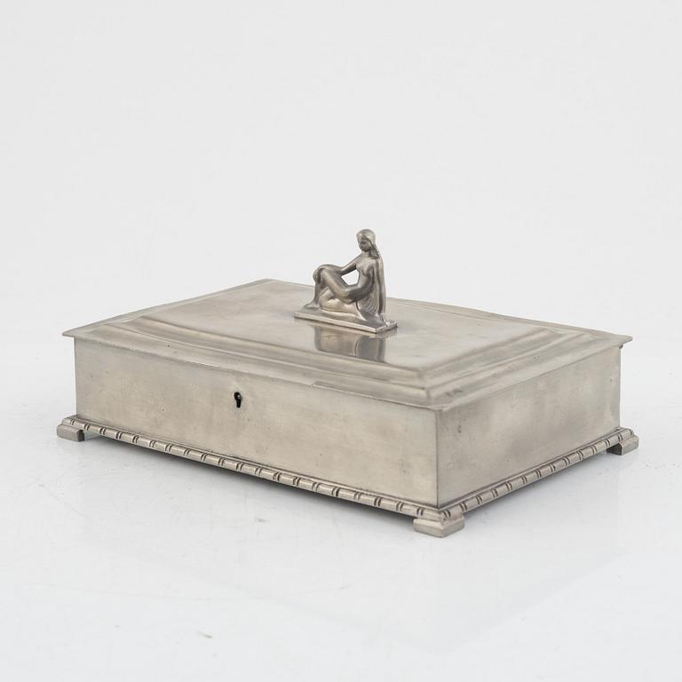 A Swedish pewter box, mark of Guldsmedsaktiebolaget (GAB), Stockholm 1937.