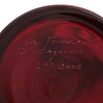 OIVA TOIKKA,a bottle signed Oiva Toikka Nuutajärvi 397/2000.