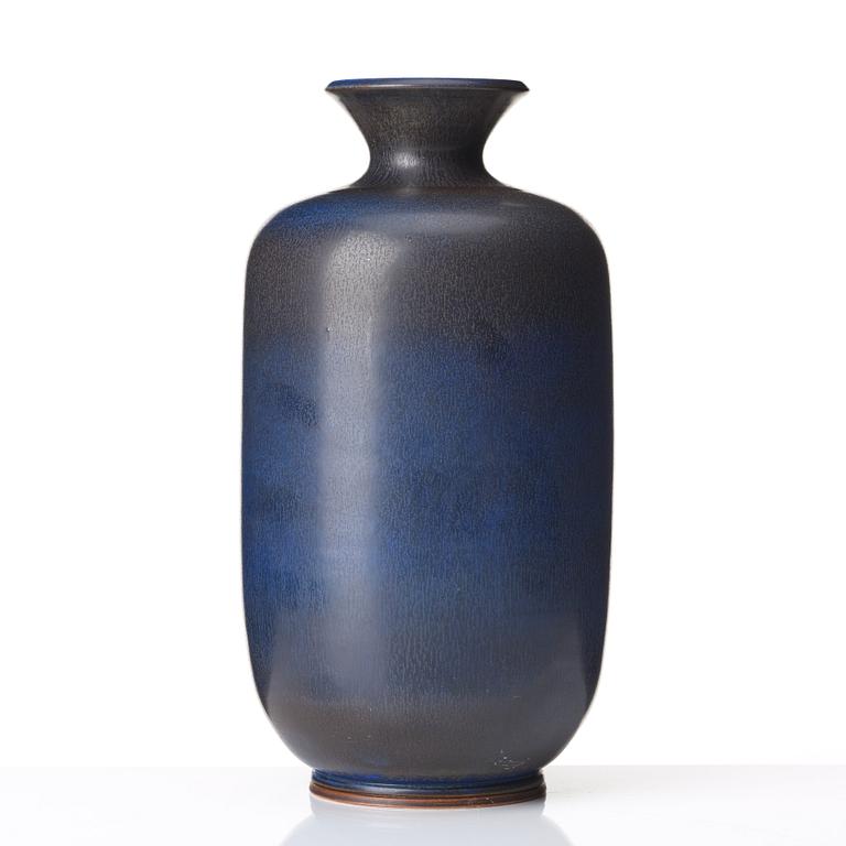 Berndt Friberg, a stoneware vase, Gustavsberg studio, Sweden 1967.
