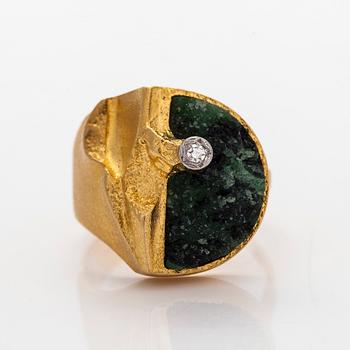 Björn Weckström, an 18K gold ring 'Quebec' with a ca 0.05 ct diamond and a zoisite for Lapponia 1976.