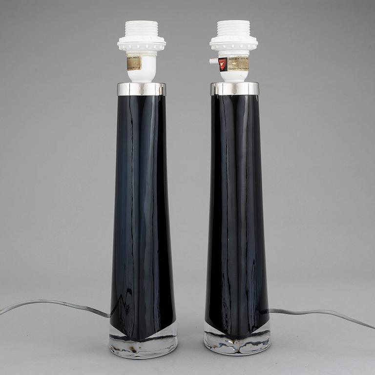 BORDSLAMPOR, ett par, glas. Carl Fagerlund för Orrefors, 1960-tal.