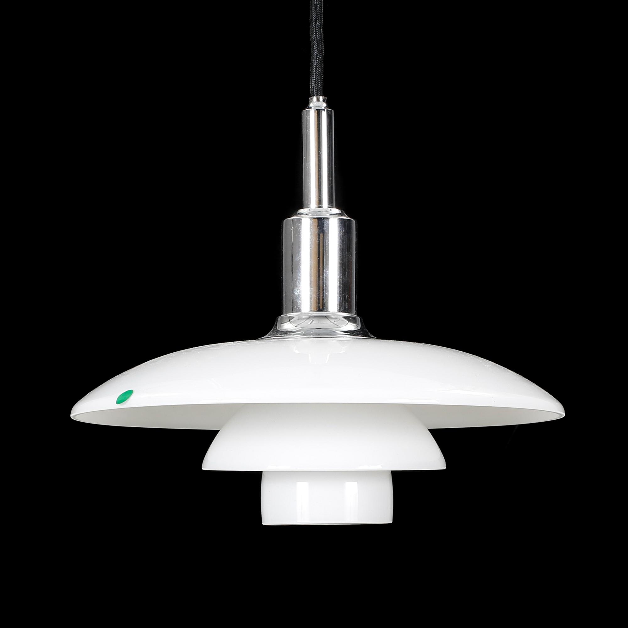 TAKLAMPA, PH-pendel, Poul Henningsen för Louis Poulsen, 2000-tal.
