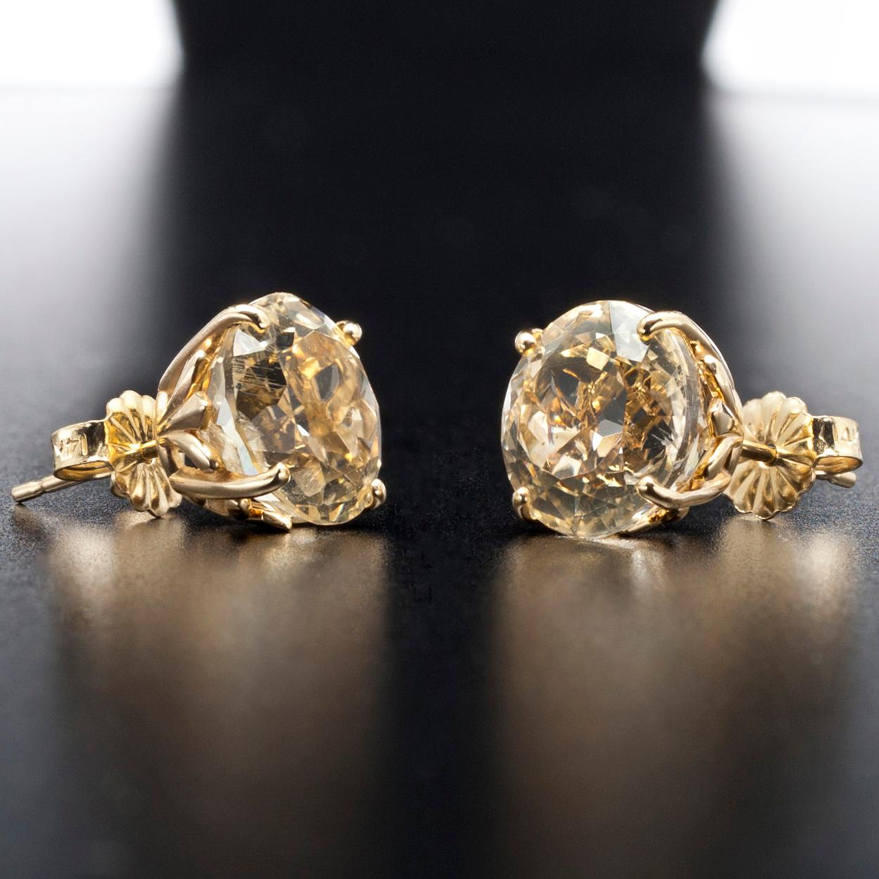 ÖRHÄNGEN, guld 14K, gula labradoriter, tot. 7,93 ct.