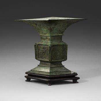 22. An archaistic shaped bronze vase, Ming dynasty (1368-1644).