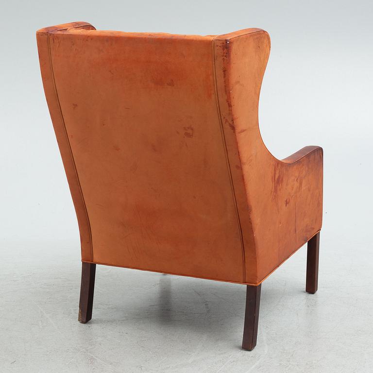 Børge Mogensen, a model 2204 armchair, Fredericia Stolefabrik, Denmark.