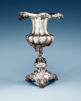 752. A Swedish 19th century silver urn, makers mark of Gustaf Möllenborg-Féron, Stockholm 1861.