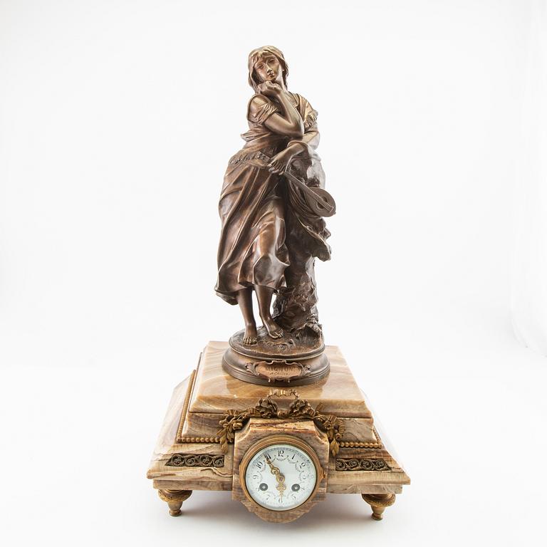 Table garniture 3 pcs 20th century.