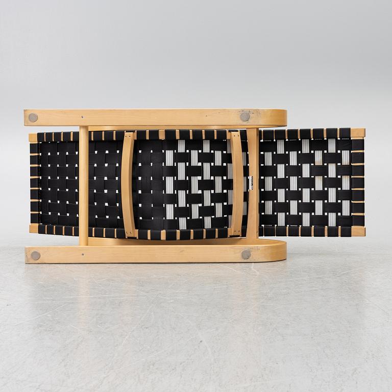 Alvar Aalto, vilstol, Modell 43, Artek, Finland, 2002.