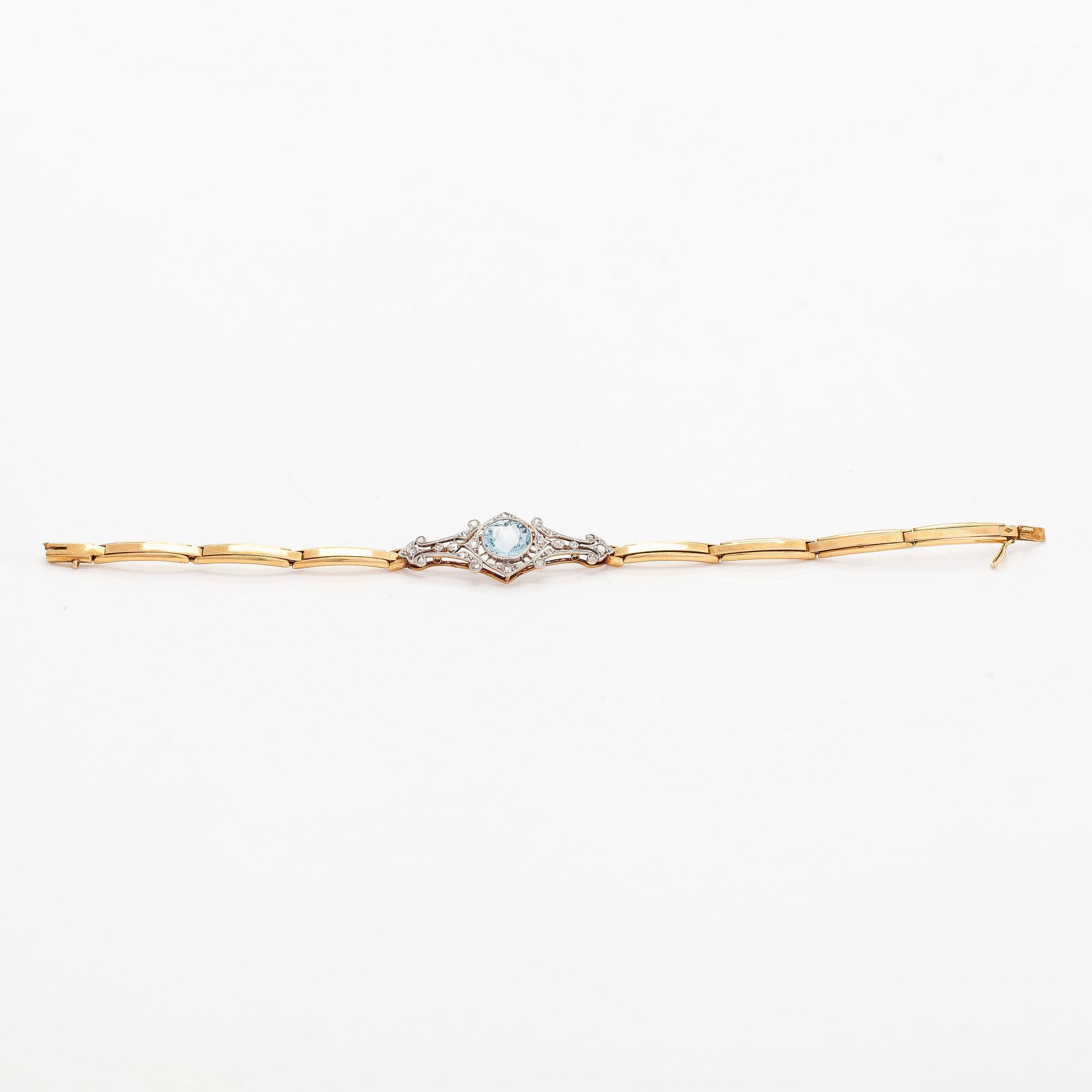 Bracelet, faceted aquamarine, rose-cut diamonds, 18K gold.
