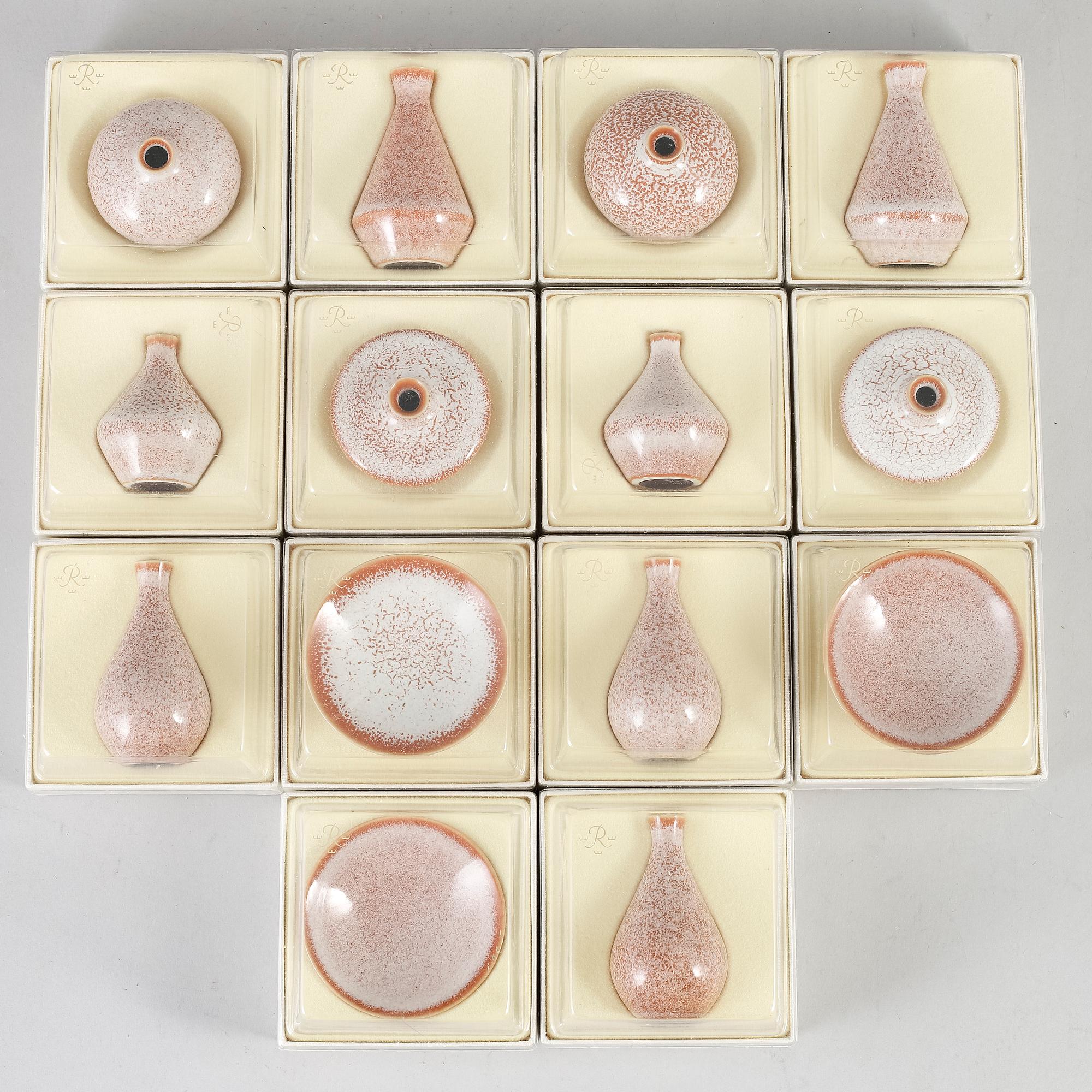 BERTIL LUNDGREN, miniatyrer, 14 st, stengods, Rörstrand.